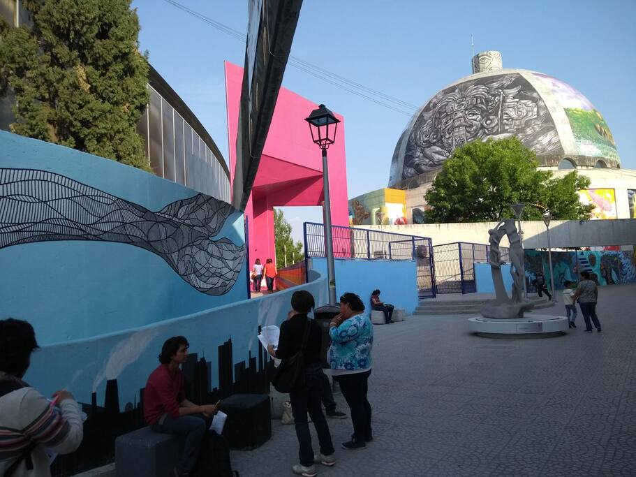 Centro Cultural "Gómez Morín" a 5min caminando