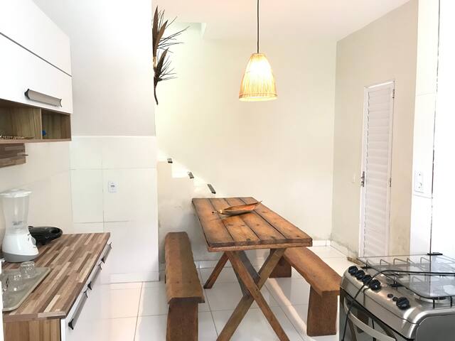 Sobrado a 50 metros da praia de peroba.