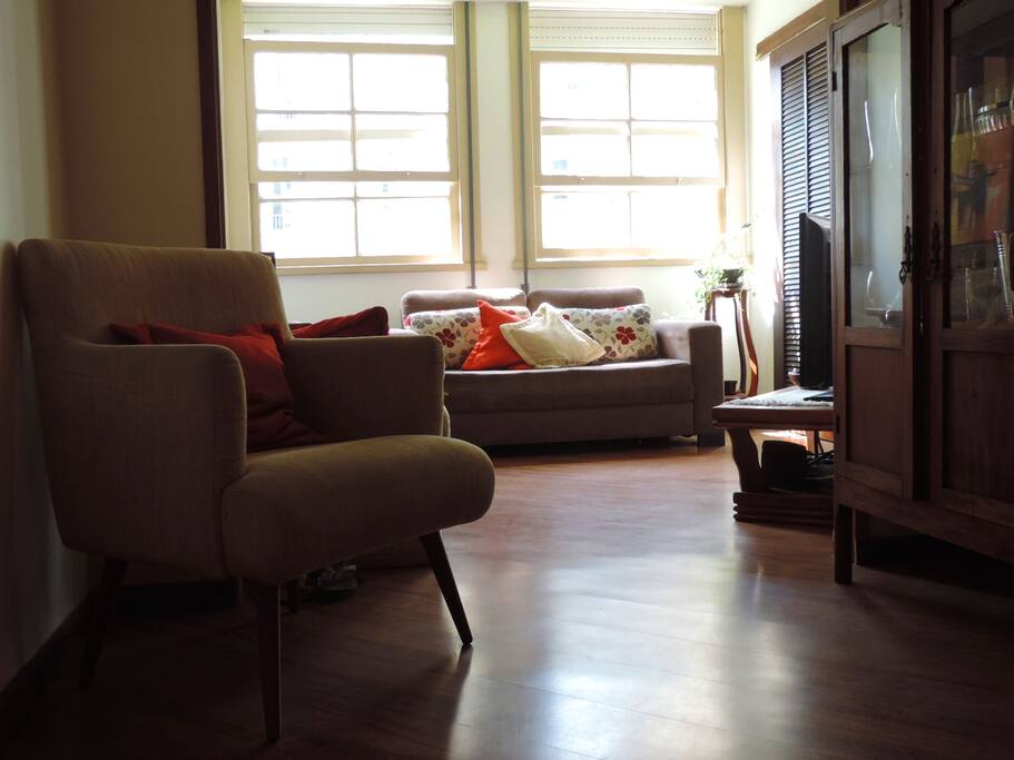 SALA DE ESTAR
LIVING ROOM