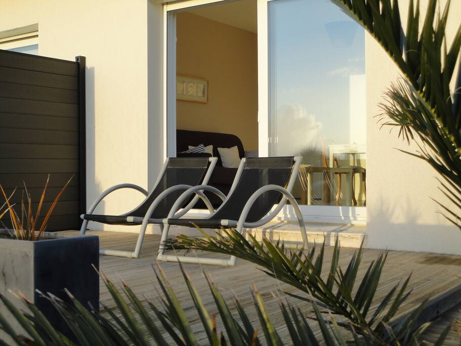 La terrasse. Vue mer.