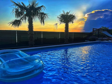 Beautiful Villa with Sea View