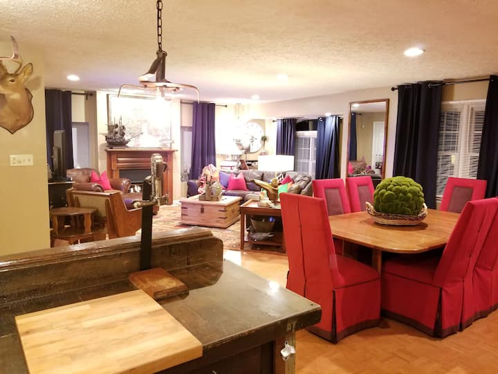 Peaceful Retreat Houses for Rent in Township of Taylorsville, North