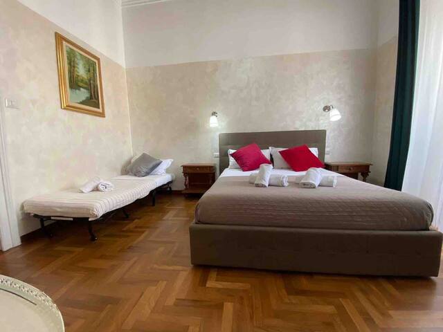 Cavour appartamento gallery image 3