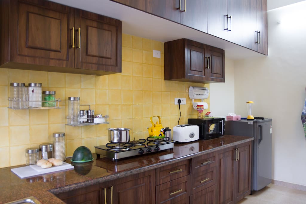 A fully equipped kitchen