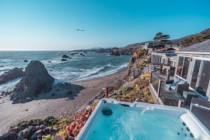 Big house above the ocean, Bodega Bay, California airbnb