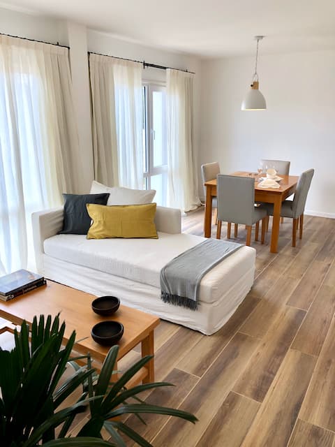 Bariloche-Depto.  Centrally located. New c/garage.