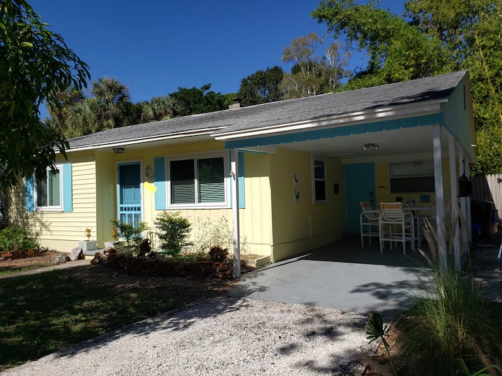 Beach House With Private Office In Gulfport, Fl - Gulfport, FL