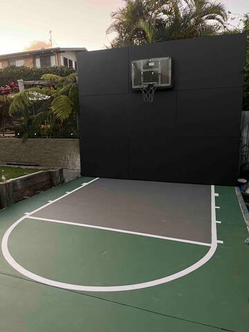 Moffat Beach House With Pool + Sauna. Sleeps 8 gallery image 5