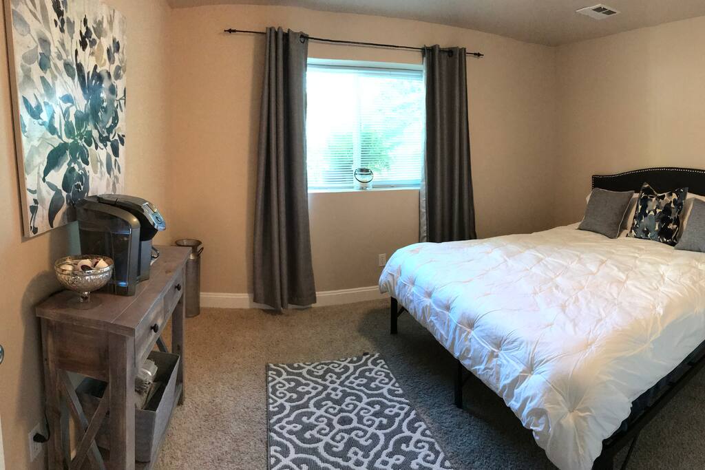 Private guest room