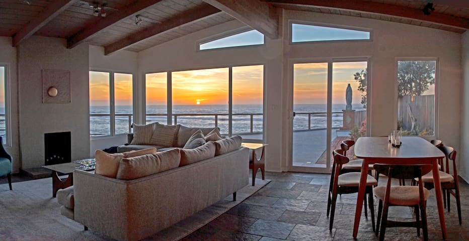 Tranquil Oceanfront Retreat w/ Breathtaking Views