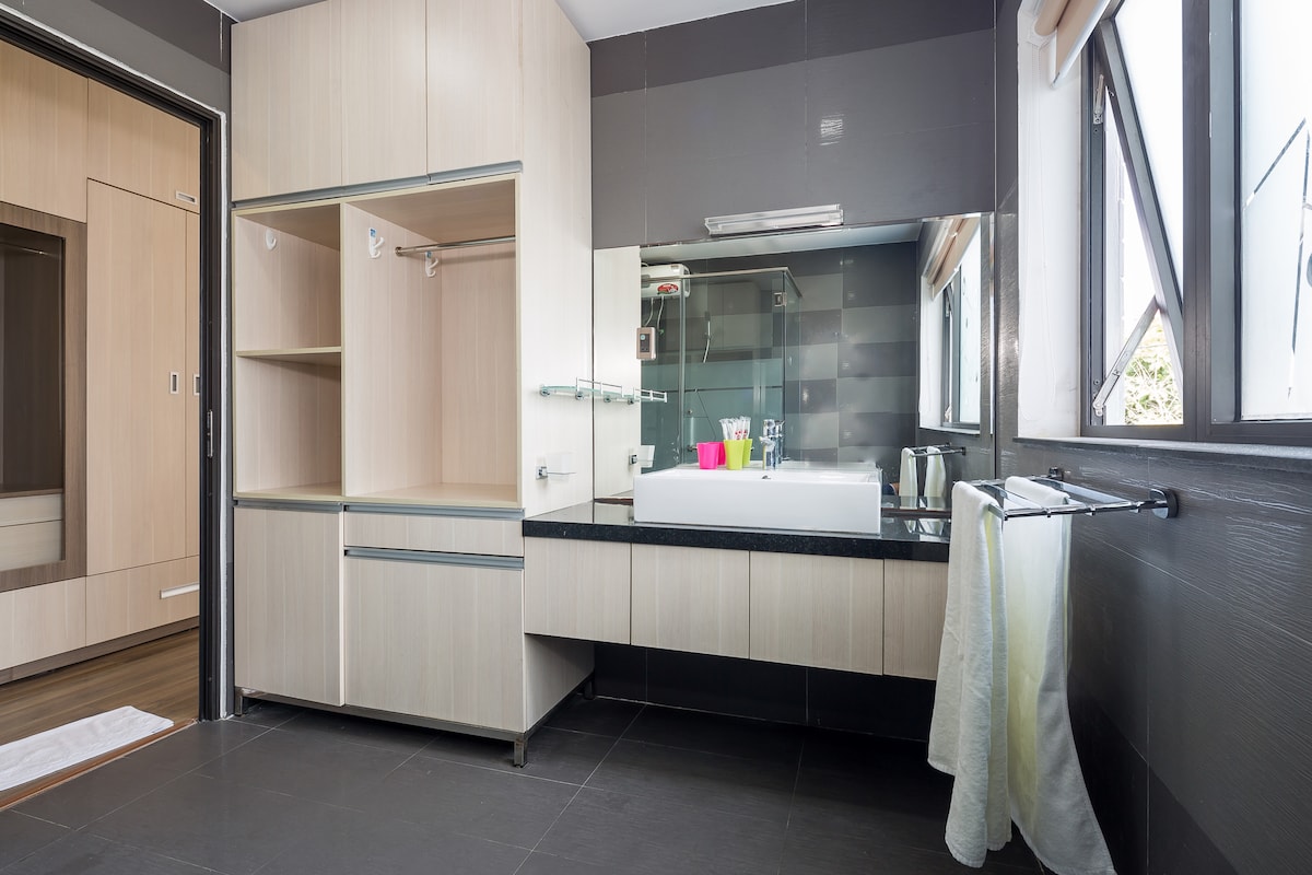 Phòng tắm đầy đủ 2