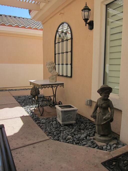Private Courtyard