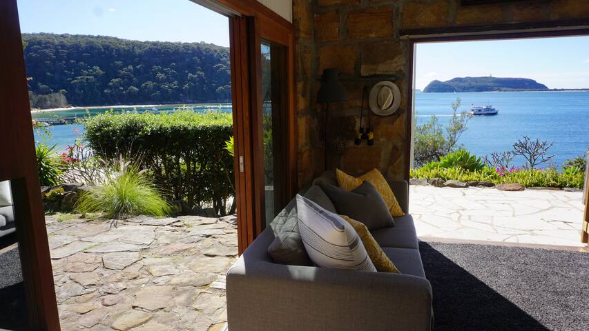 Sandstone Cottage, Great Mackerel Beach gallery image 4