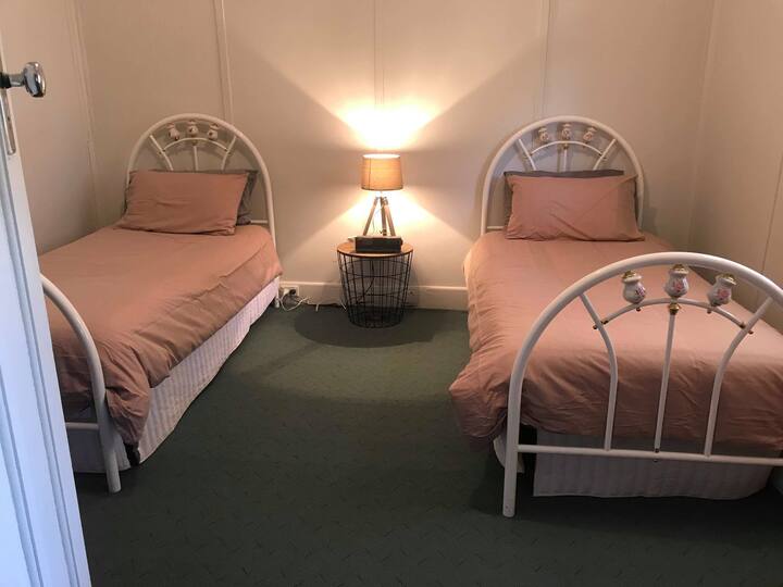 Spálňa 2