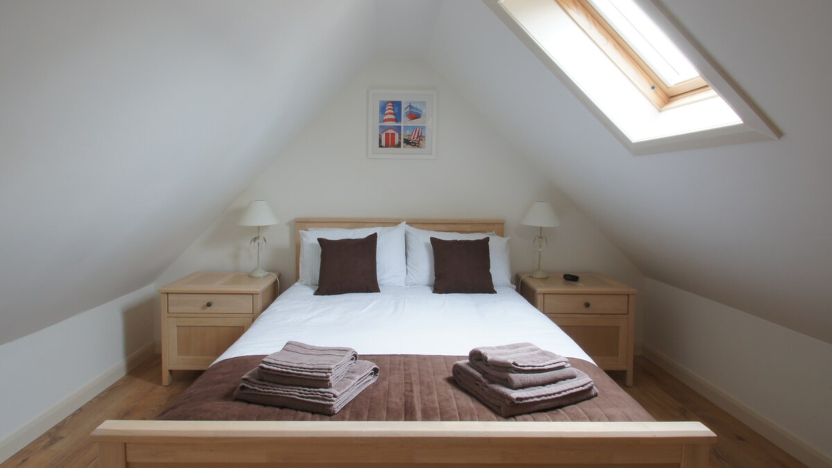 Двойна спалня