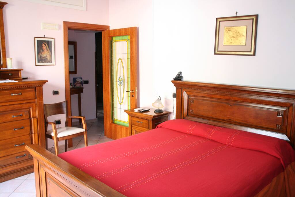 CAMERA DA LETTO MATRIMONIALE