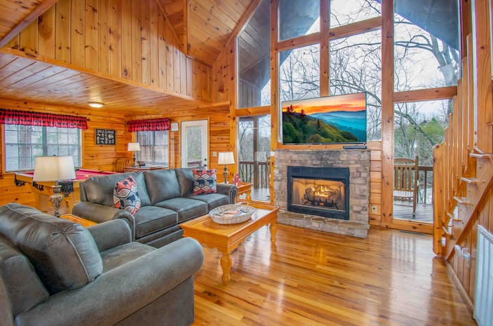 Deals! 1.5mi To Dollywood! Indoorpool | Hot Tub - Pigeon Forge, TN