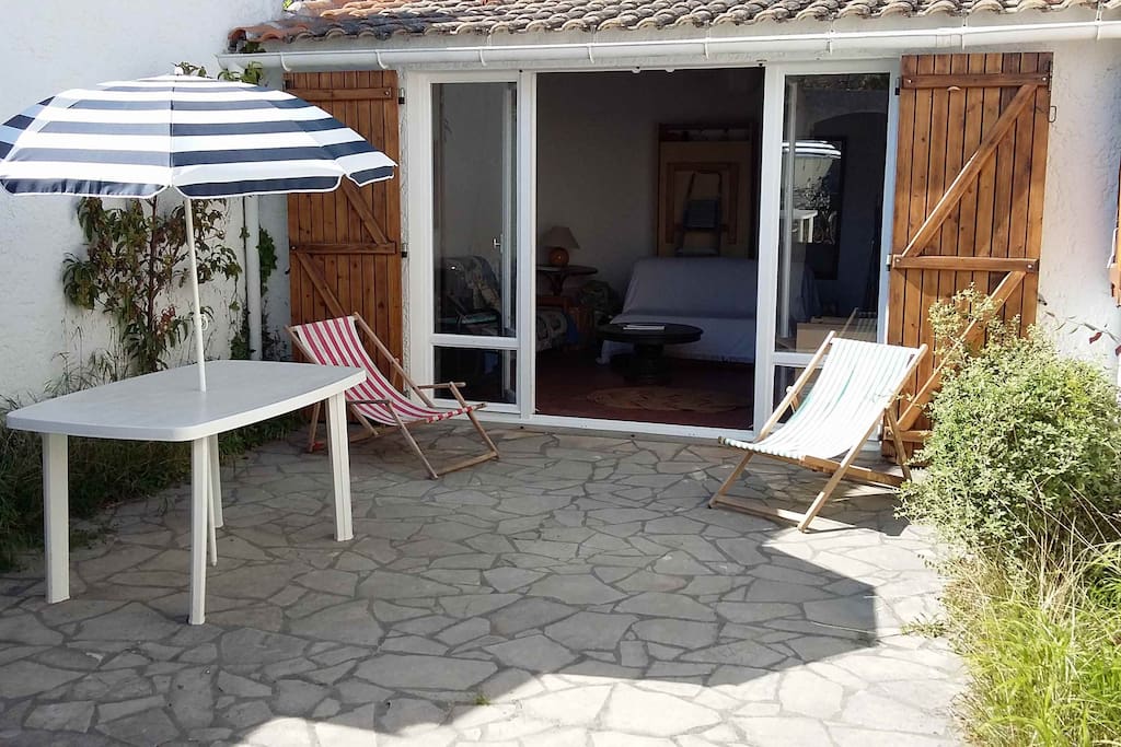 Patio ensoleillé et sans vis à vis