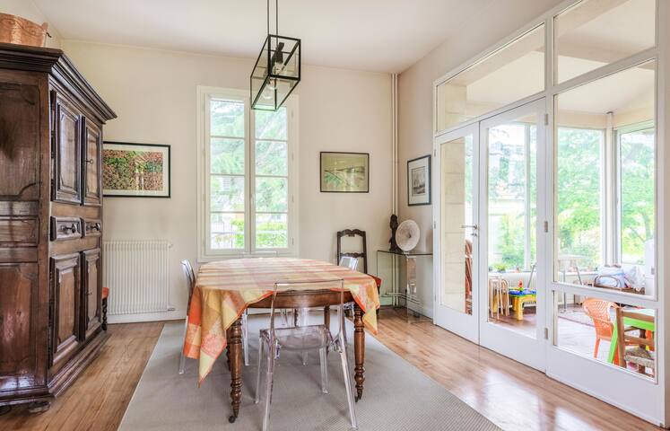 Amazing Villa in Pessac Bordeaux gallery image 2