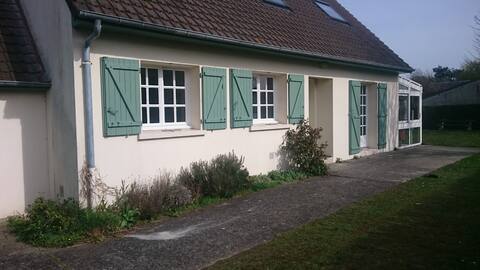 7 bedroom house 200 m from the beach