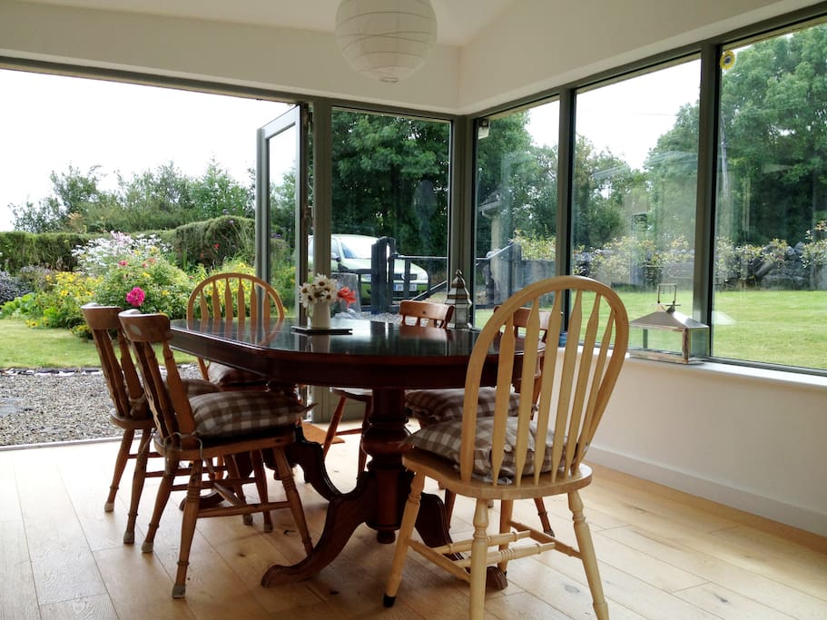 Light filled dining room