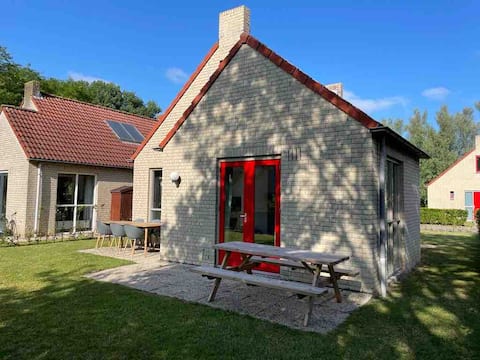 6-person vacation home on a lovely recreational lake