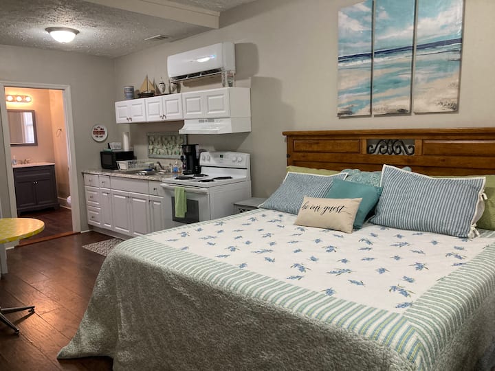 Thunderbolt Vacation Rentals & Homes United States Airbnb