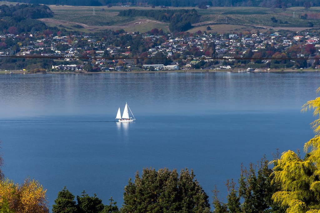 Stunning Lake views
