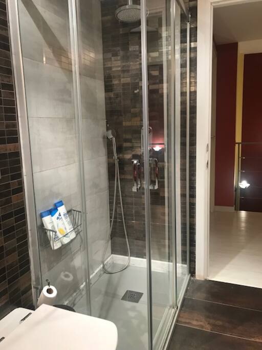 Baño completo uso exclusivo