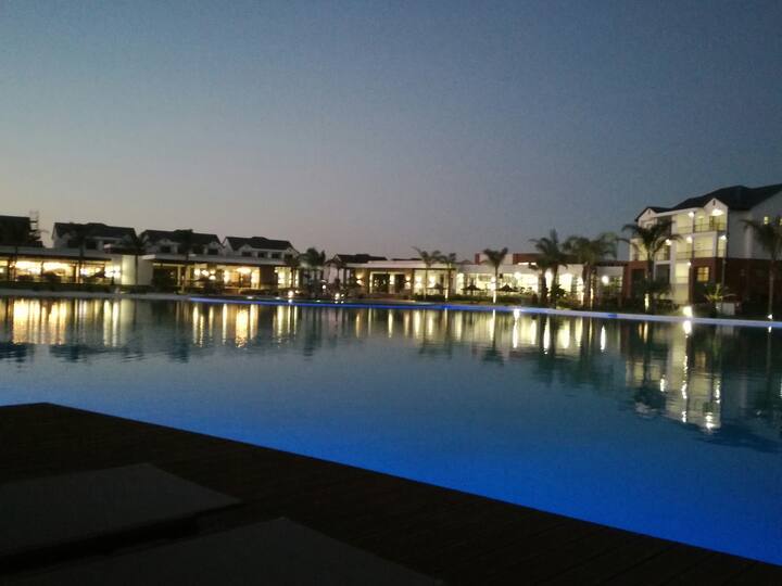 Top Floor Home @The blyde RiverWalk Estate" - Apartments