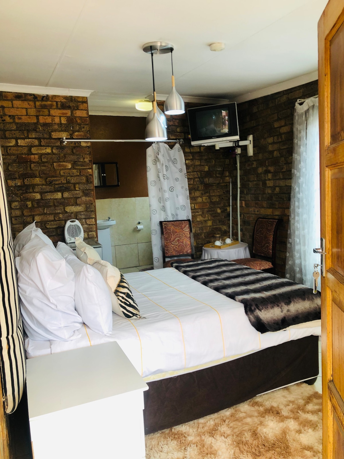 غرفة النوم 1