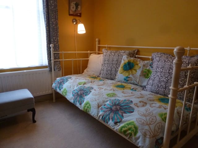 Van Gogh Room at Shincliffe