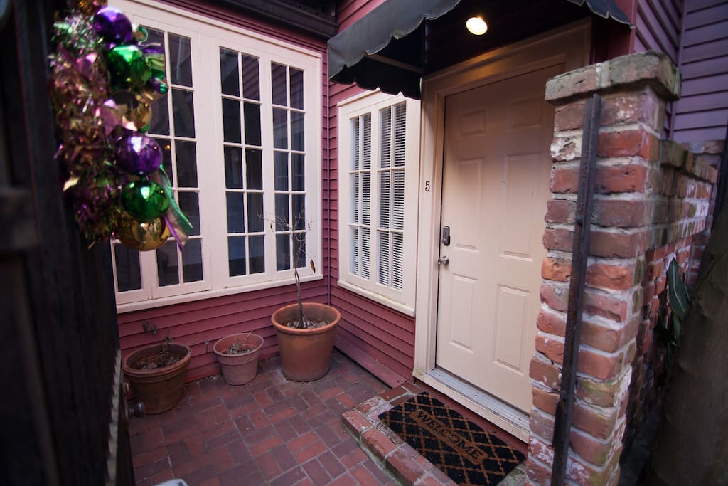 entry to apartment