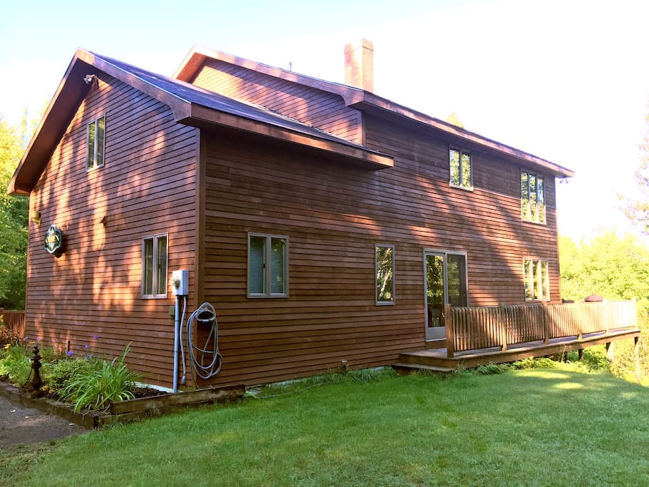 Exterior 2