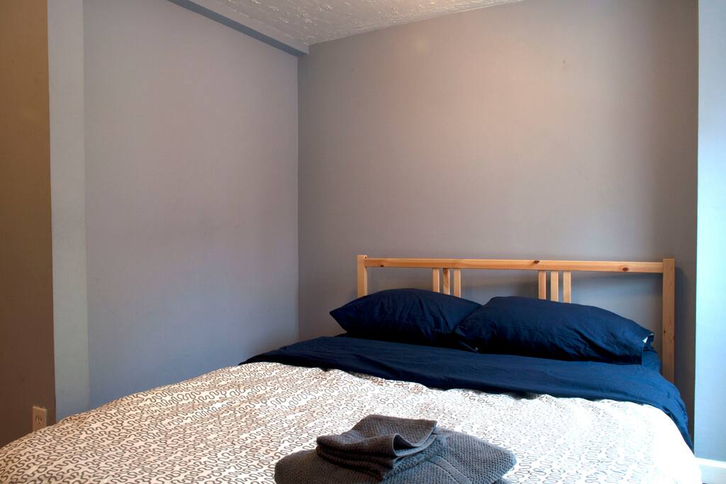 Comfy full-size bed
