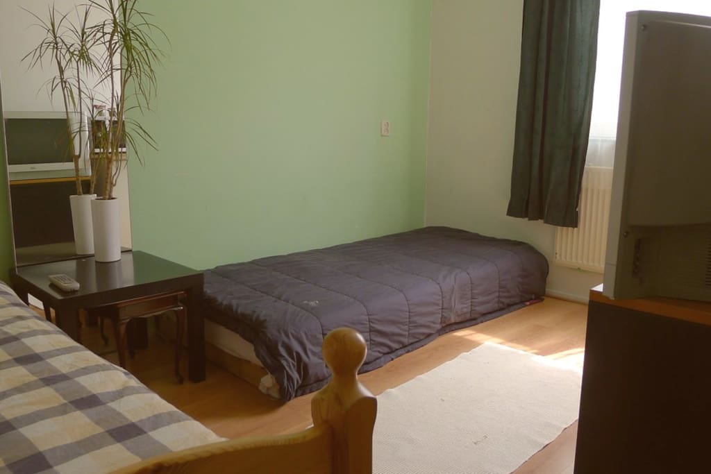 Single bed