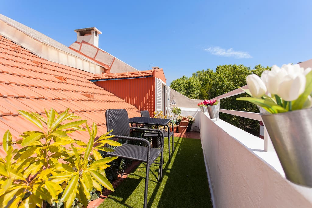 Roof top balcony