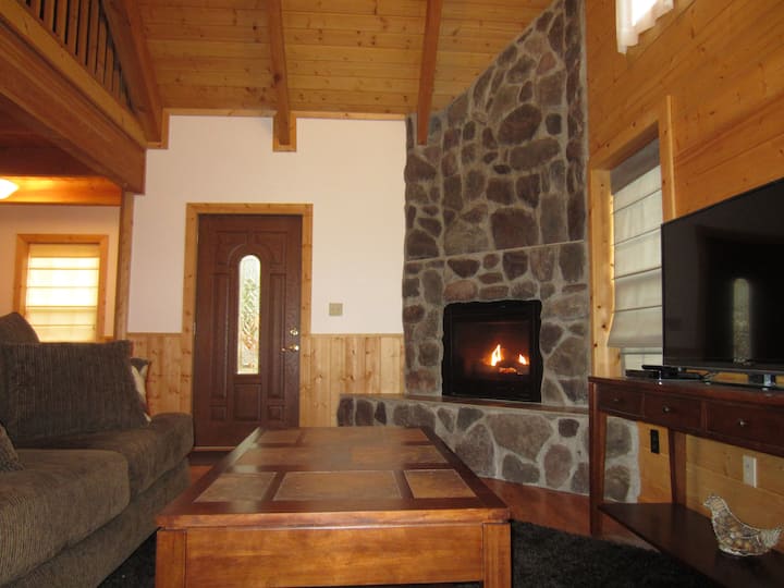 Cozy Wildflower Cabin Near Mt. Rainier - Ashford