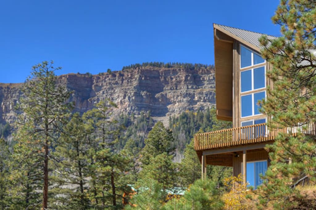Private setting and mountain views at Durango Colorado vacation rental home known as Cliff View House