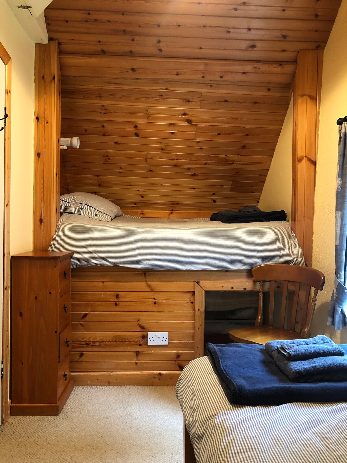 Twin room - kids love this bunk bed!