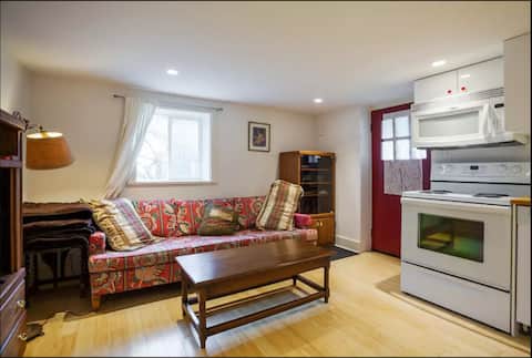 Idyllic Home in Posh Oak Bay