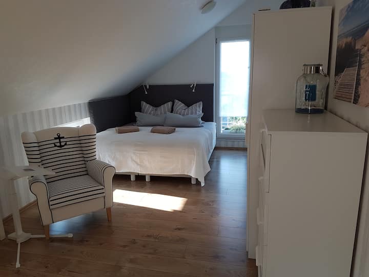 Спалня номер две