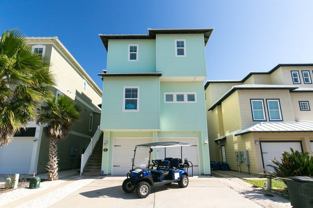 FREE 6 SEATER GOLF CART WITH ALL RENTALS