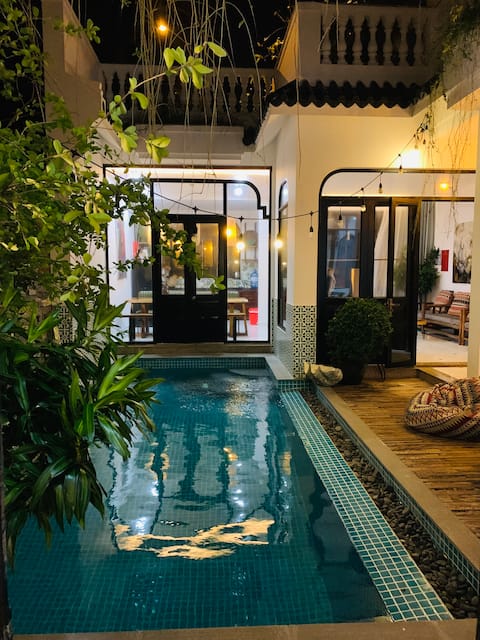 Luxury Private 4BR Villa*Pool*Beach distance