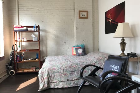 Sunny Space in Williamsburg