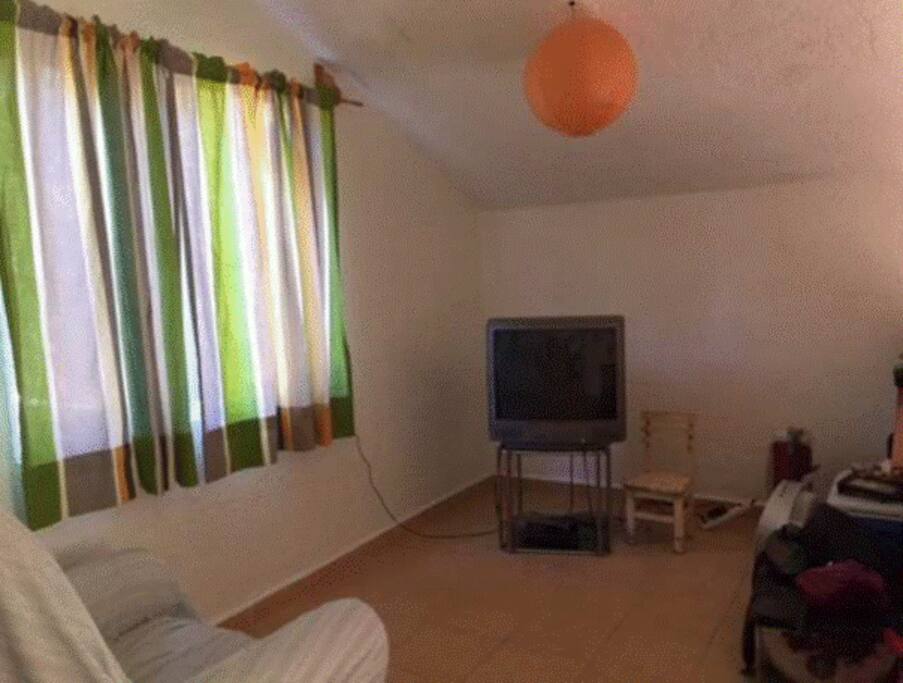 Sala de T.V. Abierta