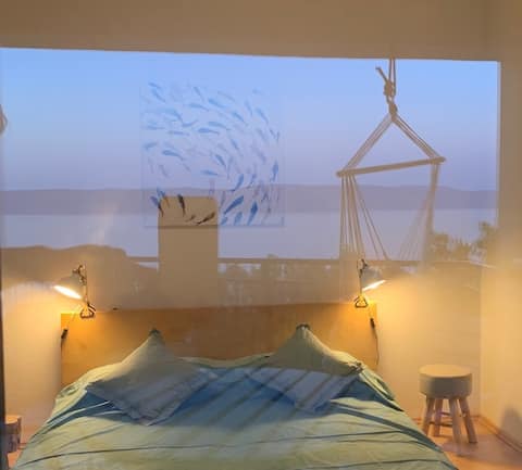 Exclusive apartment - striking view sea & Islands