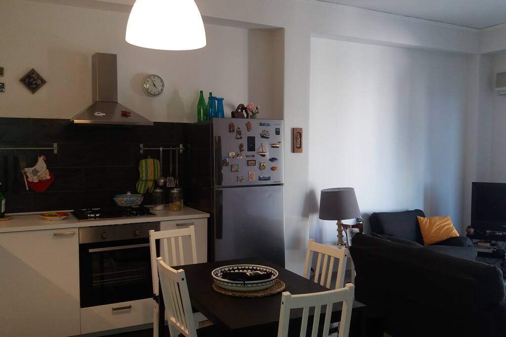 saloncino con angolo cottura