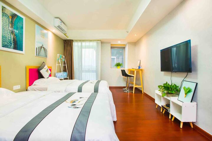 Qingsi/Shenzhen Airport Transit Round-trip Business Traveler's Best Comfort New Smart Apartment/With Small Private Balcony/2-3 People Check-in/Word of Memory