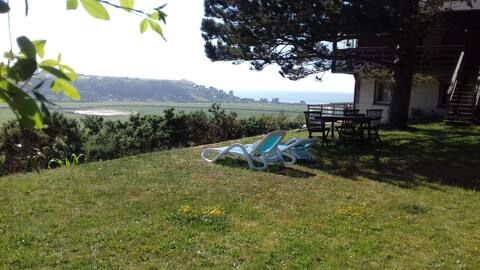 Stunning views of the valley and the sea . 3 stars